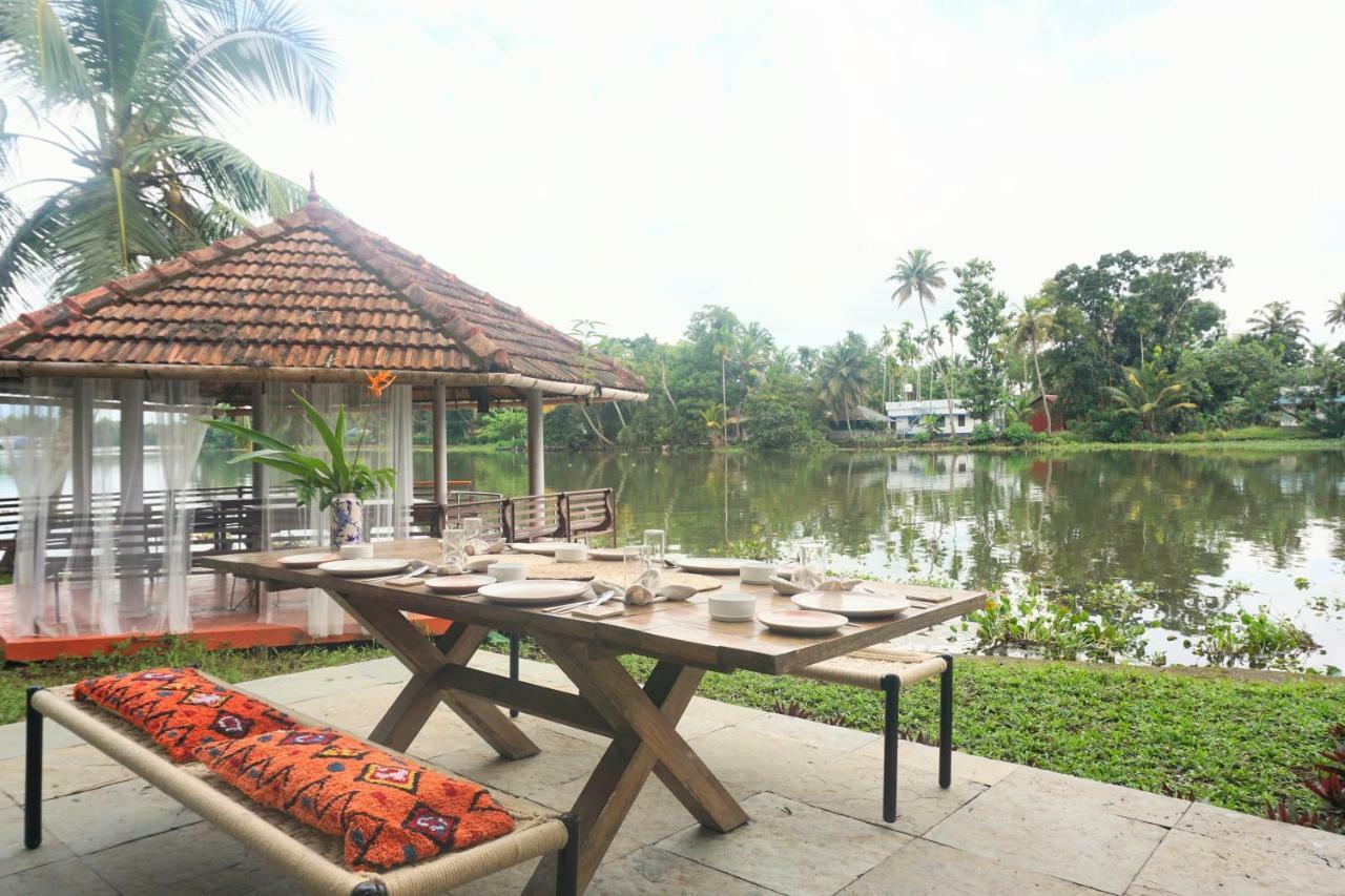 Sunsets And Palm Trees Bed & Breakfast Alappuzha Eksteriør bilde